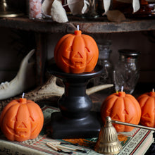 Load image into Gallery viewer, Pumpkin Candle