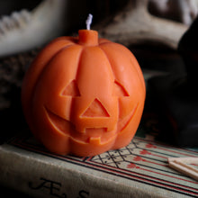 Load image into Gallery viewer, Pumpkin Candle