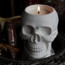 Load image into Gallery viewer, Skull Vessel Candle