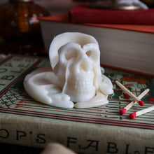 Load image into Gallery viewer, Skull Candle - Black or Cream