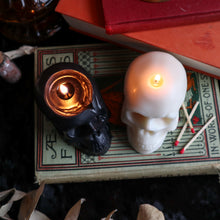 Load image into Gallery viewer, Skull Candle - Black or Cream