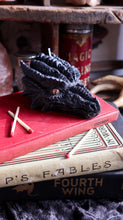 Load image into Gallery viewer, Black Dragon Head Candle