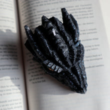 Load image into Gallery viewer, Black Dragon Head Candle