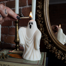 Load image into Gallery viewer, Ghost Candle - Large