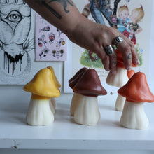 Load image into Gallery viewer, Retro Mushroom Candle
