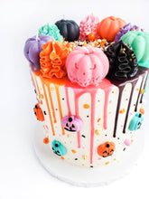 Load image into Gallery viewer, Pastel Pumpkin Candle Gift Box / 4 Pastel Pumpkin Candles / Halloween Pumpkin Gift Box