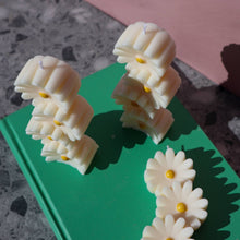 Load image into Gallery viewer, Flower Candle / Daisy Pillar Soy Wax Candle