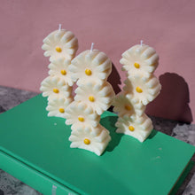 Load image into Gallery viewer, Flower Candle / Daisy Pillar Soy Wax Candle
