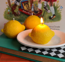 Load image into Gallery viewer, Lemon Candle / Lemon Shaped Scented Soy Candle
